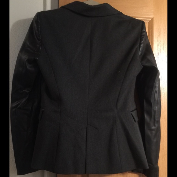 Zara Blazer w Faux-Leather Sleeves! Size S, EUC! - Picture 5 of 8